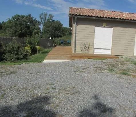 Chambre 20M2 Avec Salle De Bain Privee Dans Maison En Bois Lavaur  0*, Lavaur (Tarn) France