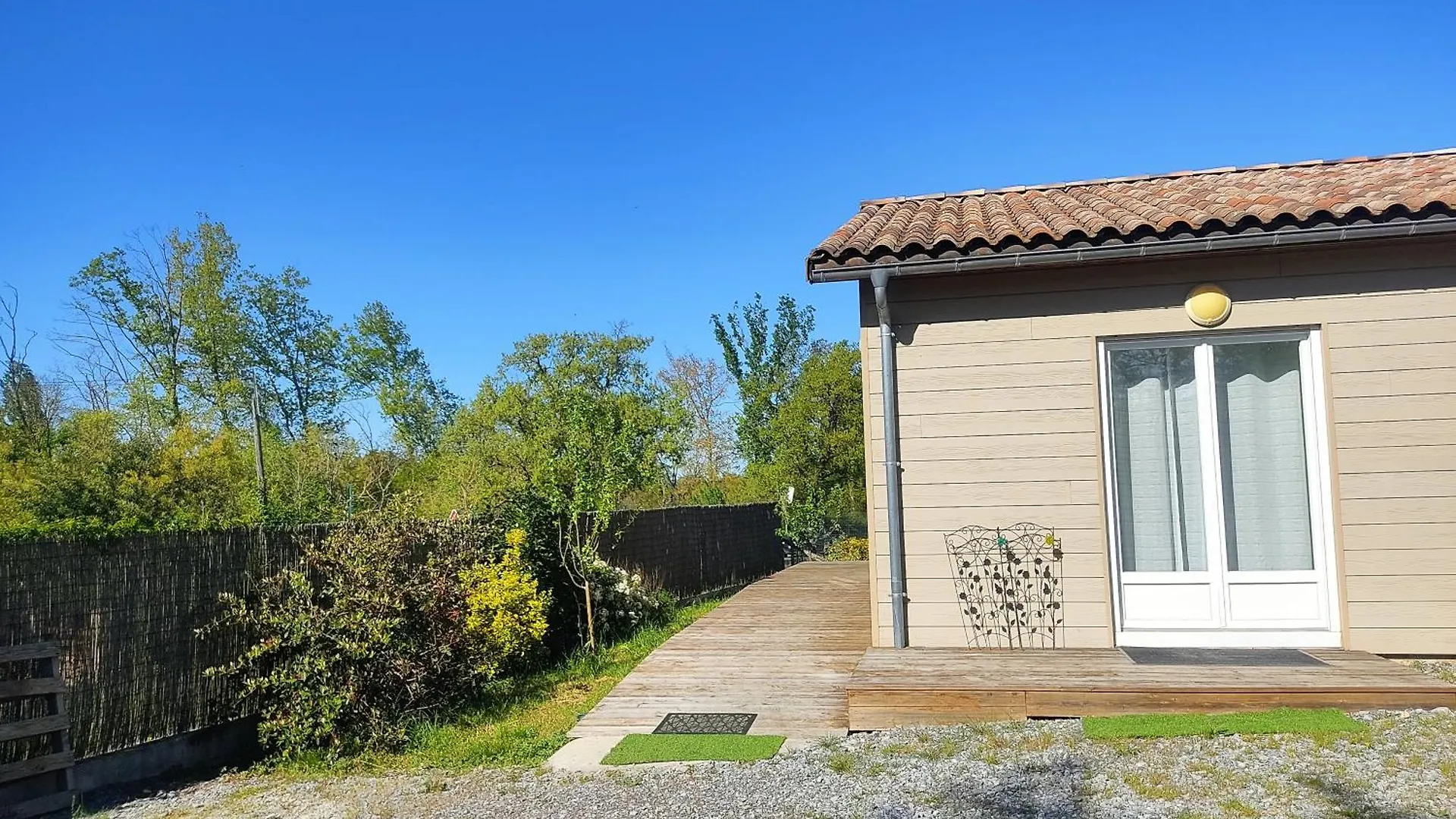 Homestay Chambre 20M2 Avec Salle De Bain Privee Dans Maison En Bois Lavaur